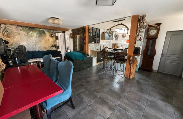 Maison de charme avec gîte indépendant, piscine et potentiel — photo 2