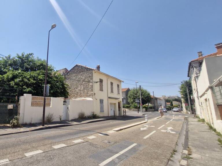 Maison À Vendre Avignon Extra-Muros, 63 m², 2 chambres, jardin clos — photo 1