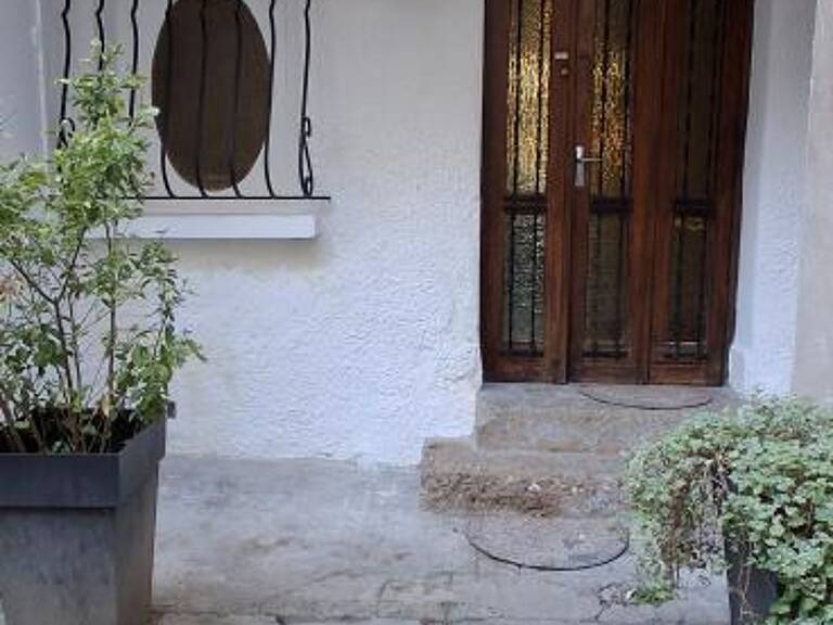 Coeur village de Ste Foy les Lyon, T2 de 39.54 m² — photo 1