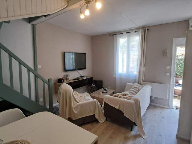Maison de ville À Vendre Plein Centre de Montivilliers 2 chambres — photo du bien