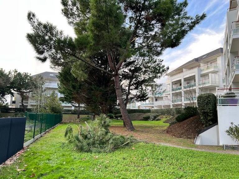 Appartement À Vendre — photo 1