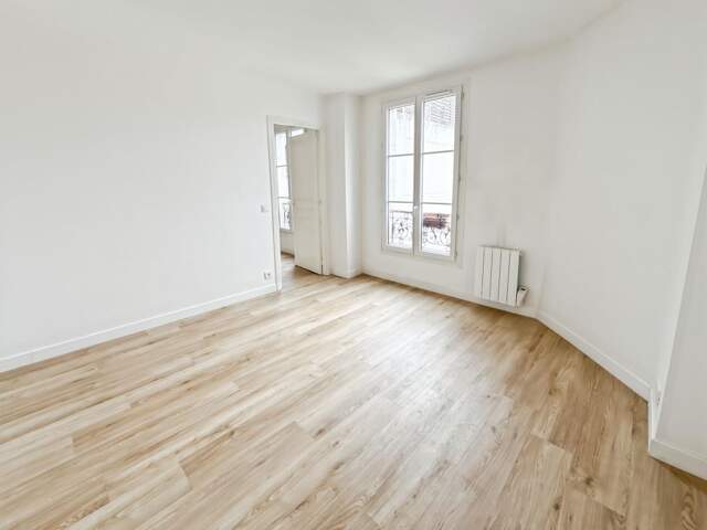 Appartement À Vendre — photo du bien