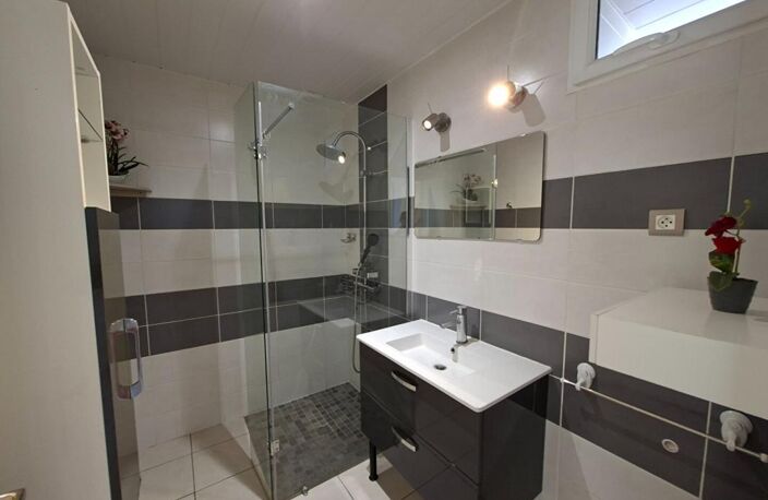 Jolie petite Maison  en pierre Saint-Estèphe 5 pièce(s) 80 m2 — photo 4