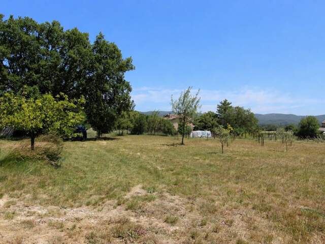 Terrain agricole ou de loisirs de 10 145 m² , entièrement clôturé et sécurisé — photo du bien