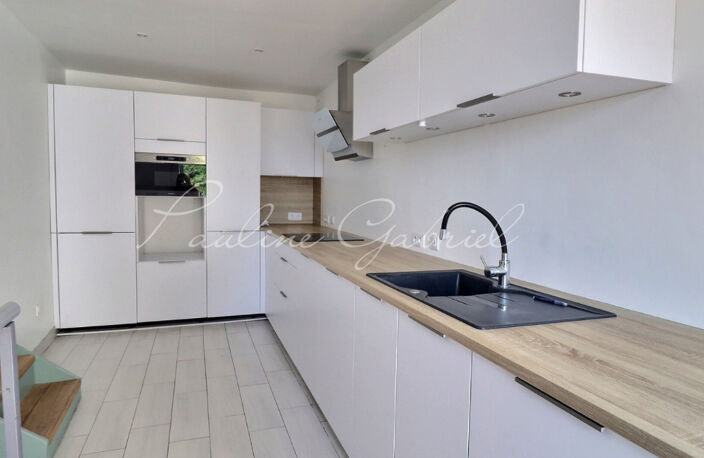 Maison 4 pièces, 3 chambres, jardin et terrasse, quartier Aplemont, Le Havre — photo 3