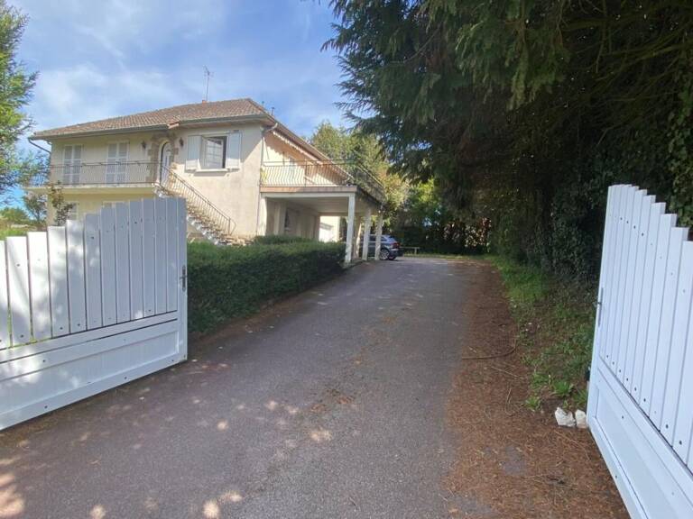 Maison Familiale sur terrain de 1385 m2, surface au sol de 191m2 — photo 1