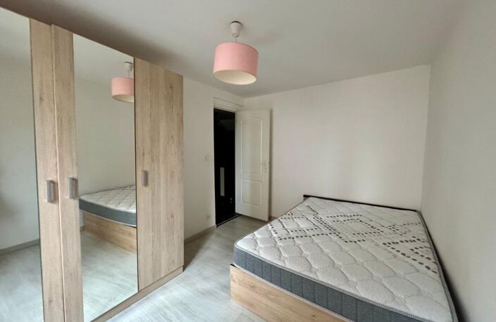 Appartement À Louer — photo 2