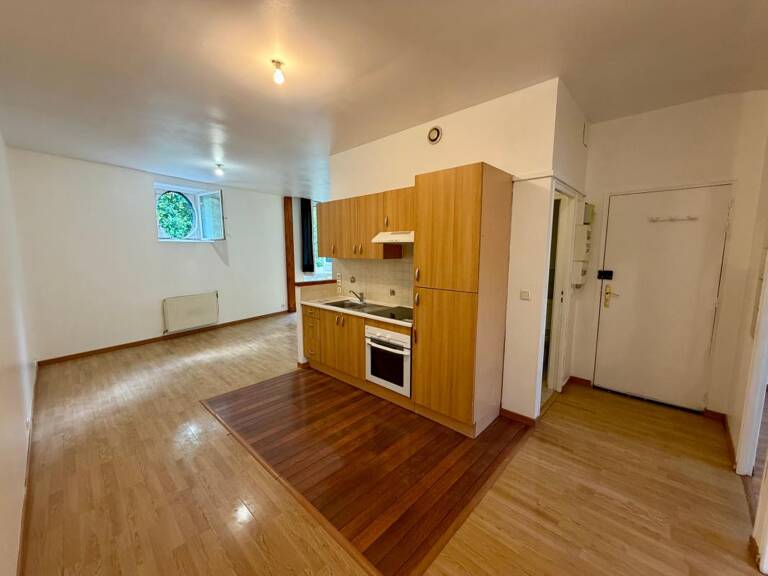 Appartement À Louer — photo 1