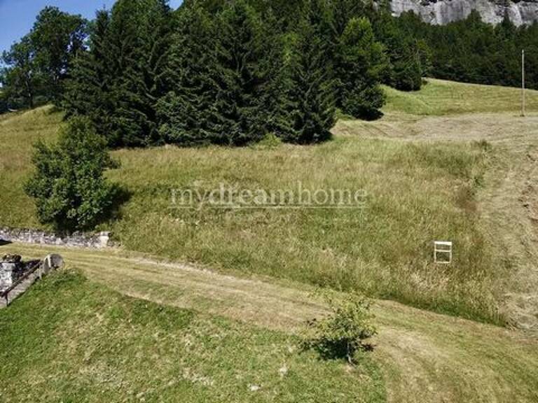 Terrain constructible 1020m² - St Nicolas la Chape — photo 1