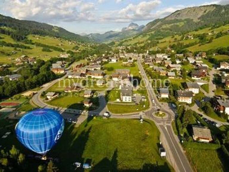 Terrain constructible de 650m² à Praz-Sur-Arly (74 — photo 1