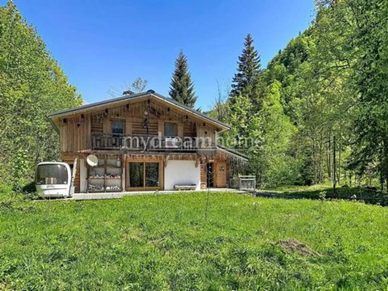 Chalet 3 chambres et Mazot, à deux pas des pistes  — photo 1