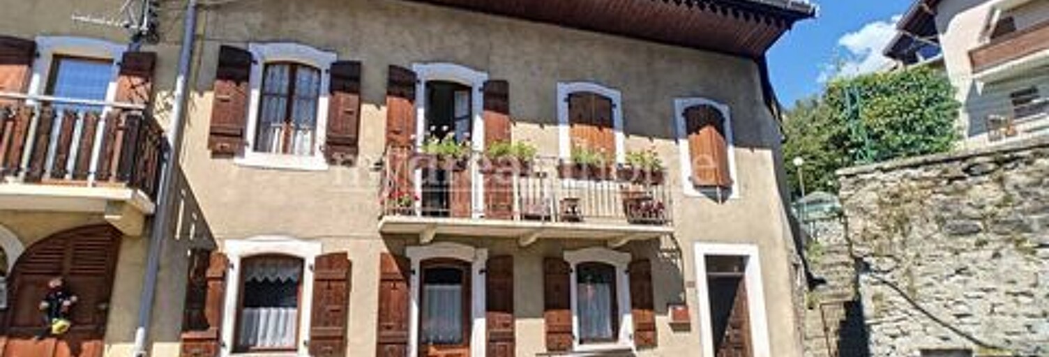 Maison 9 Pièces 193 m² à vendre à Flumet (73590)