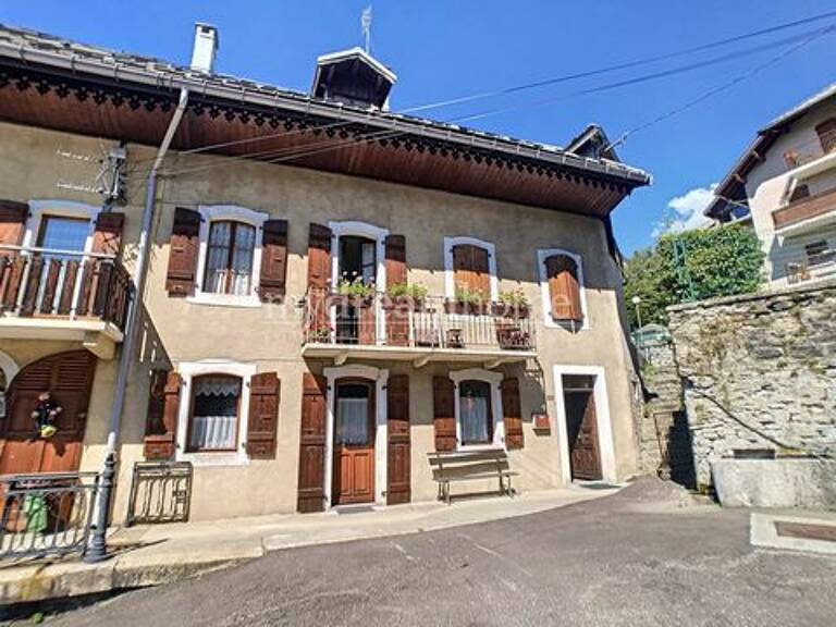 Maison de village d'une surface totale de 190 m² à — photo 1
