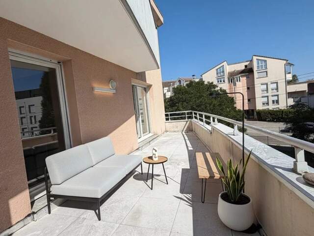 EXCLUSIVITÉ – APPARTEMENT T3 DE 70 M² AVEC TERRASSE, PARKING ET CAVE – BESANÇON, SECTEUR BOULOIE — photo du bien