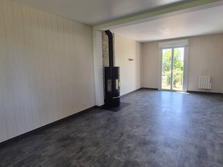 Maison traditionnelle sur sous sol complet 4 chambres jardin — photo 1