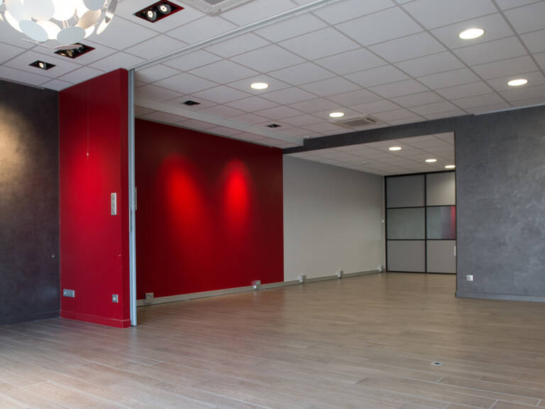 Local commercial / Professionnel - 77m2 - RODEZ — photo 1