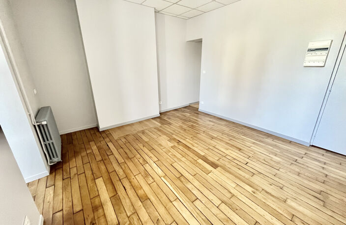 Appartement T2 - 41 M2 - Entièrement rénové - Cuisine aménag — photo 2