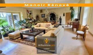 Maison 12 Pièces 680 m² à vendre à Tinténiac (35190)