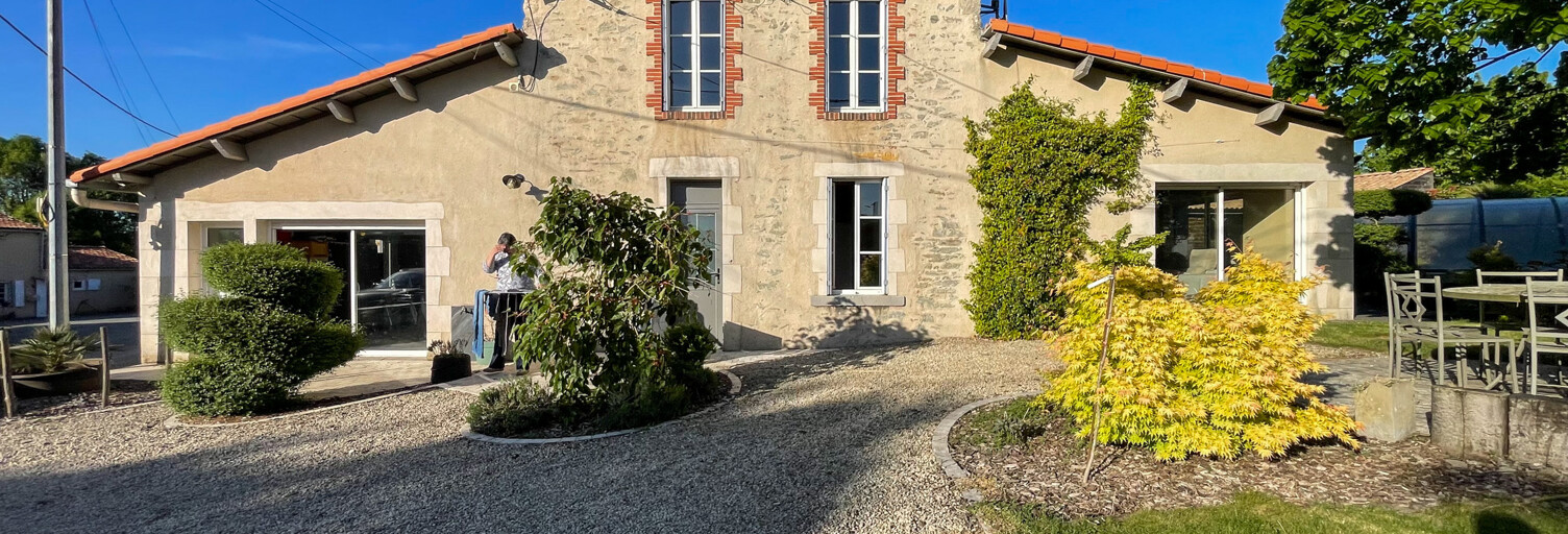 Maison 5 Pièces 126 m² à vendre à Rochetrejoux (85510)