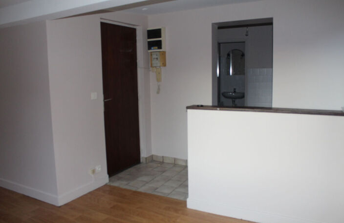 Appartement F1 avec terrasse — photo 2