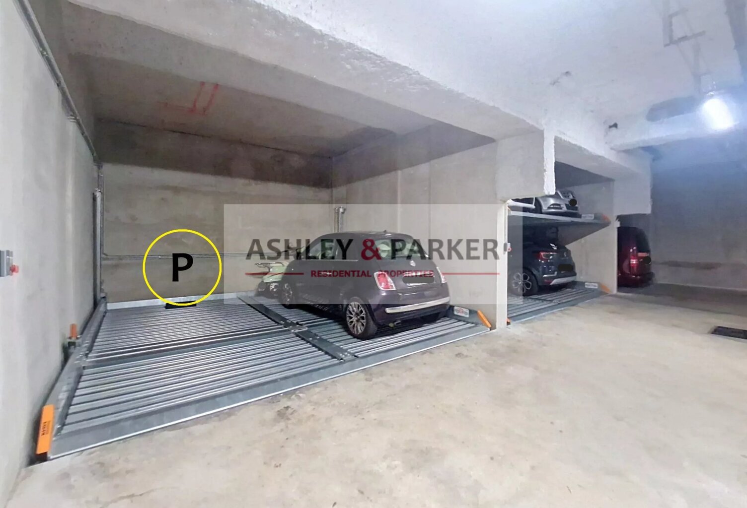 PARKING — photo 1