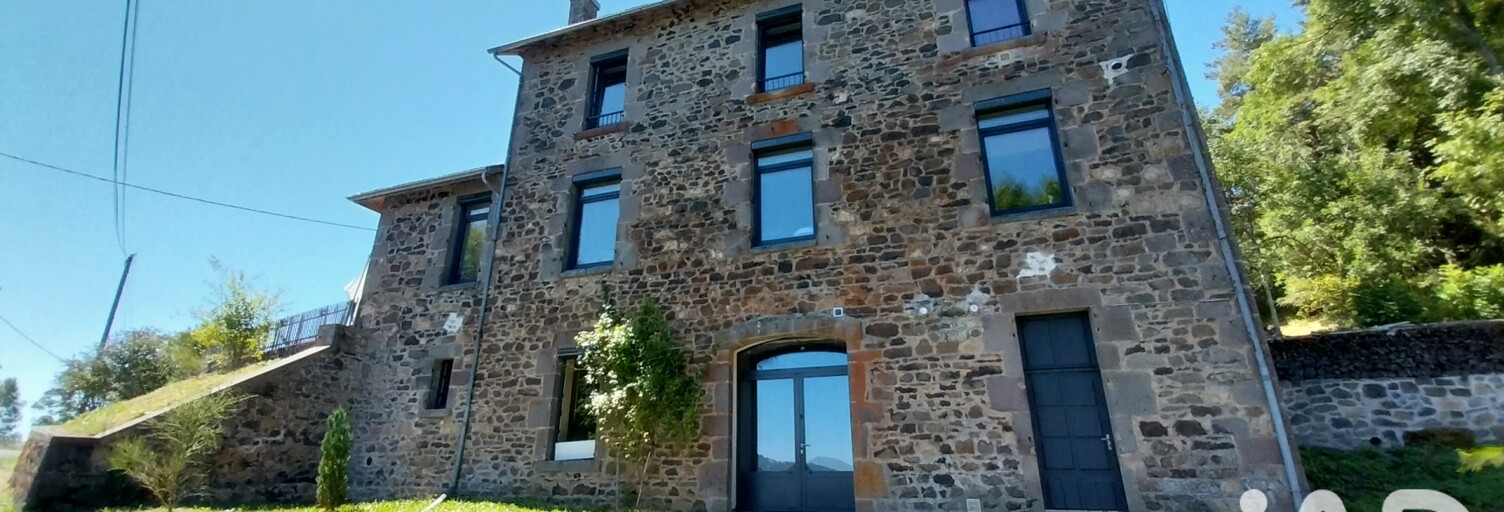 Maison 9 Pièces 220 m² à vendre à Besse-et-Saint-Anastaise (63610)