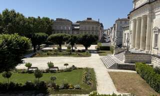 Appartement 6 Pièces 163 m² à vendre à Saintes (17100)