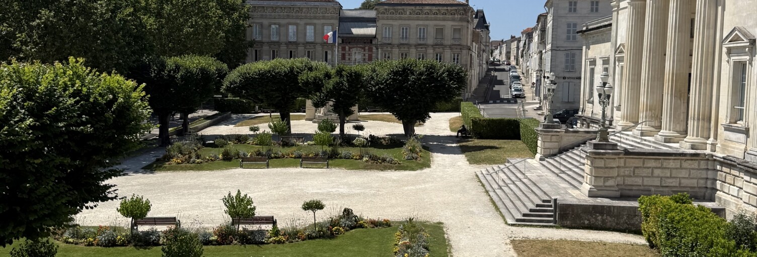 Appartement 6 Pièces 163 m² à vendre à Saintes (17100)