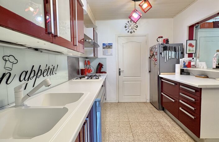 Vente Maison/villa 5 pièces — photo 2