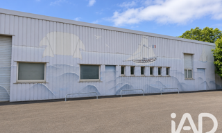 Commerce  2400 m² à vendre à Les Mureaux (78130)