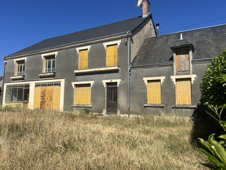 Maison de bourg avec dépendance et terrain — photo 1