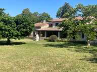 À seulement 1,5 km du centre de Dieulefit, découvrez cette spacieuse maison familiale avec grand terrain et fort potentiel d'aménagement — photo 2