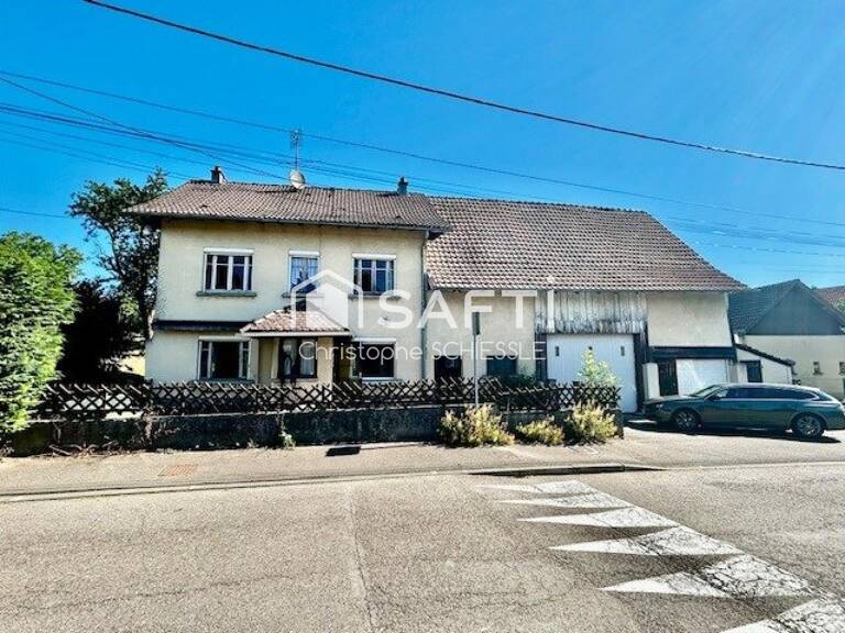 Corps de ferme de 113 M2 avec grange et garage — photo 1