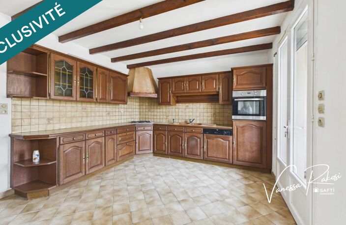 SAINT-JEAN-D'ANGÉLY : MAISON FAMILIALE PROCHE DES COMMODITÉS — photo 3