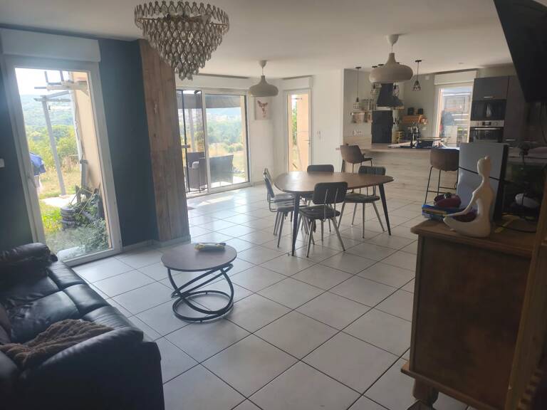 BELLE MAISON RECENTE AVEC JARDIN — photo 1