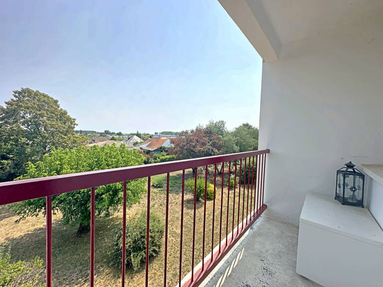À LOUER   Appartement T4 de 75 m2 avec balcon, loggia et par — photo 1