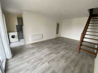 ST JACQUES - T2 duplex balcon et garage — photo 3