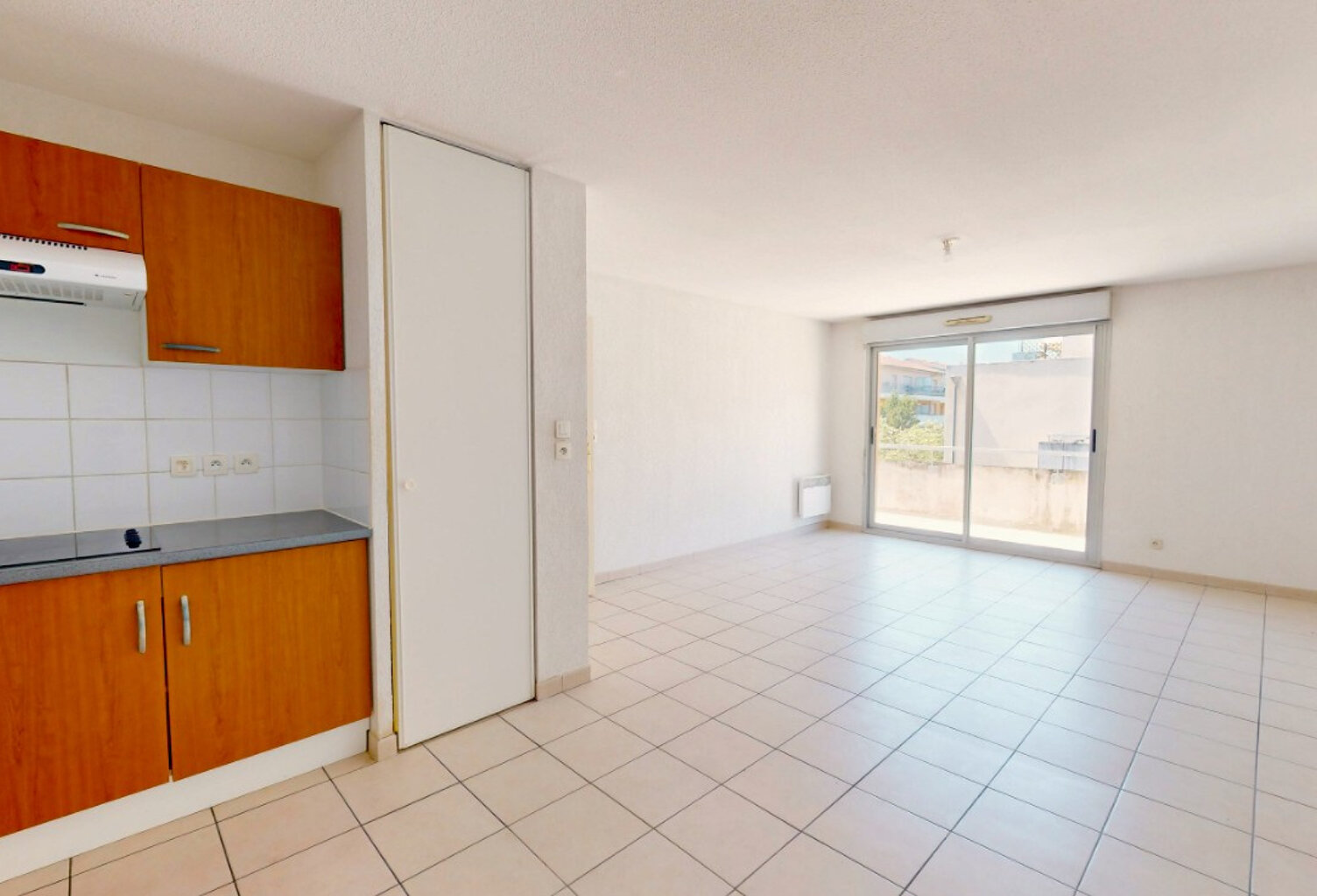 Appartement T3 lumineux avec balcon, ascenseur et parking -T — photo 1