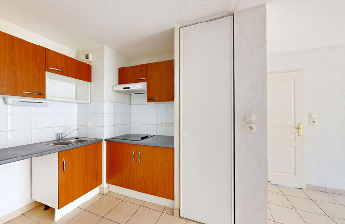 Appartement T3 lumineux avec balcon, ascenseur et parking -T — photo 4