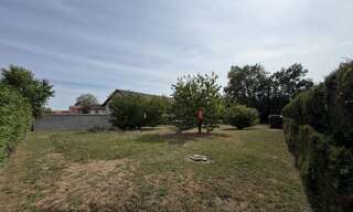 Terrain  600 m² à vendre à Neuville-les-Dames (01400)