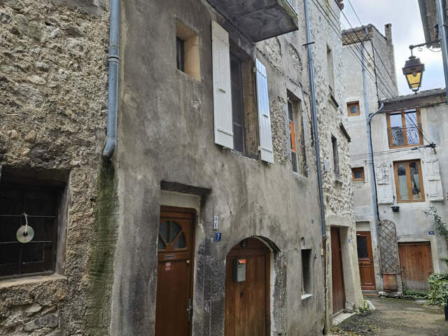 Saillans, maison au coeur du village — photo du bien