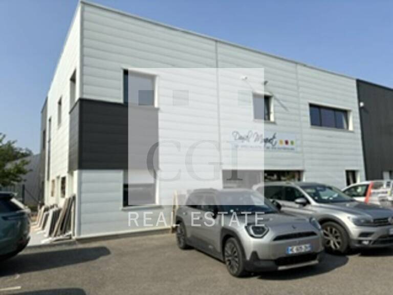BUREAUX à LOUER — photo 1