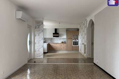 Maison 7 pièces 1200 €
