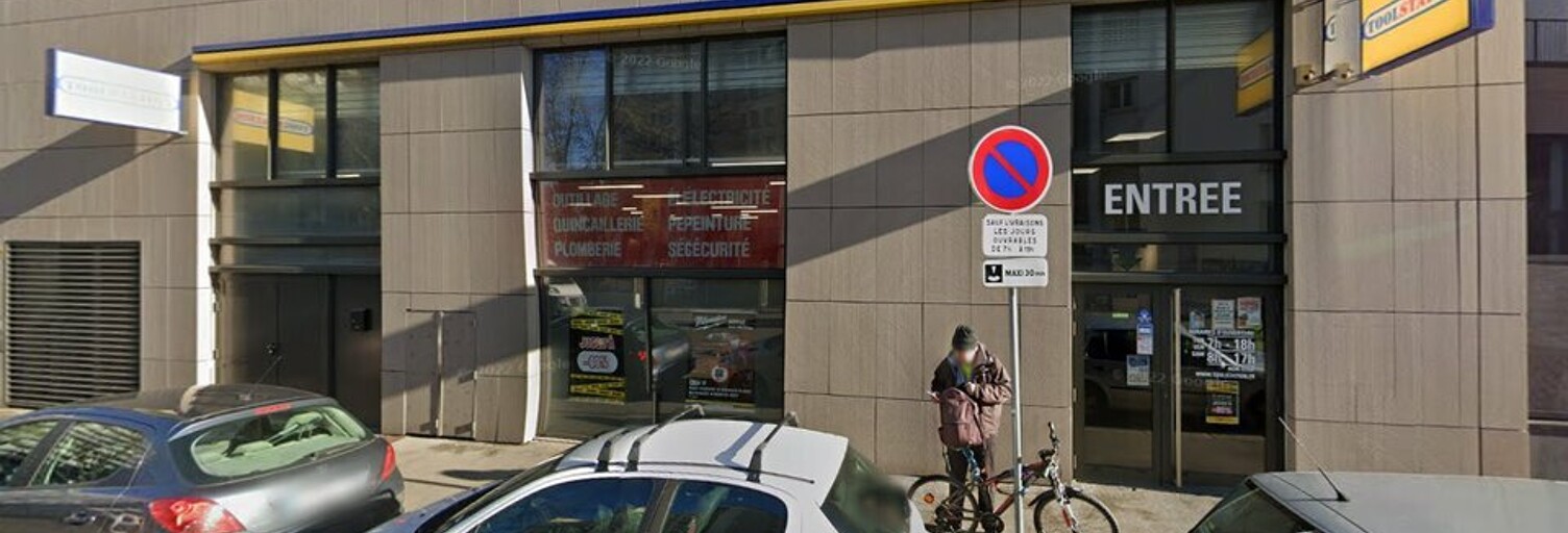 Commerce  307 m² à louer à Lyon 8 (69008)
