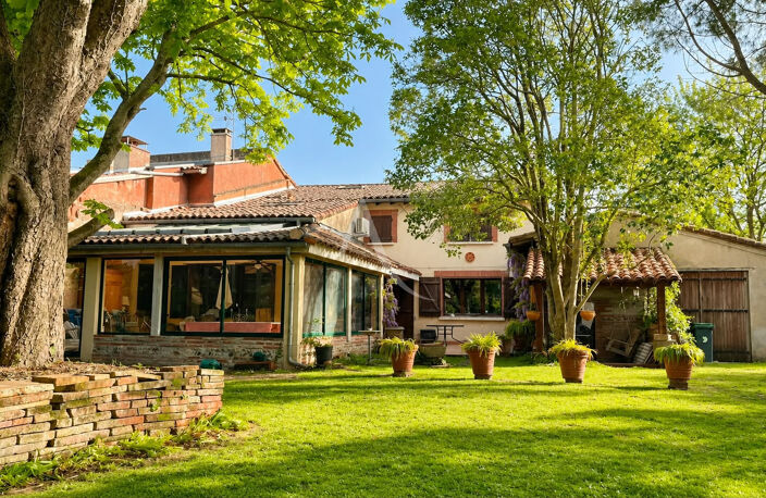 Belle Toulousaine T8 230m² sur parcelle arborée avec piscine de pus de 1900m² — photo 2