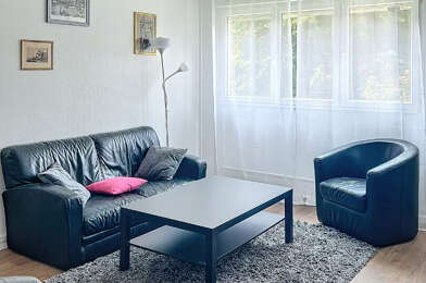 Appartement 3 pièces 710 €