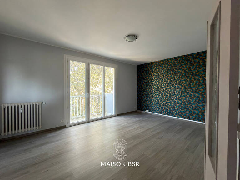 Appartement T4 rénové de 72 m² avec balcon, parking et parc privé - Nantes Sud / Saint-Sébastien-sur-Loire — photo 1