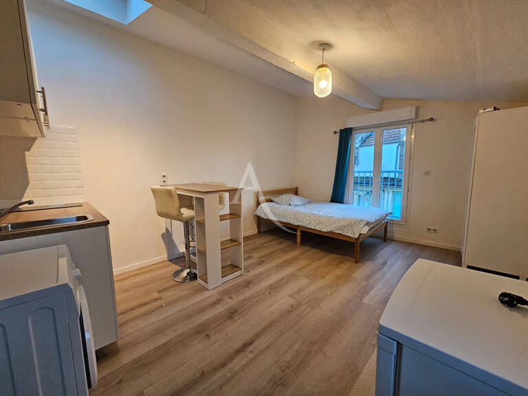 STUDIO MEUBLÉ 20m² + CAVE - JUZIERS — photo 1