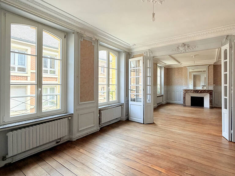 APPARTEMENT AVEC EXTERIEUR 5 PIECE(S) 140 M² - HYPER CENTRE — photo 1