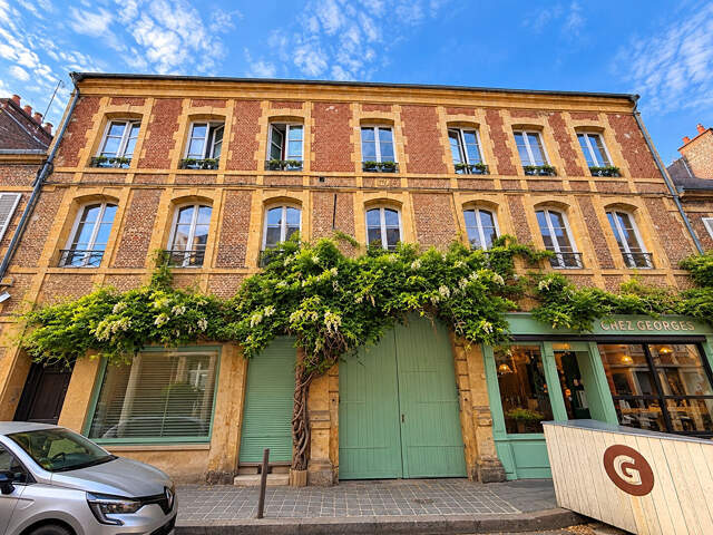 APPARTEMENT AVEC EXTERIEUR 5 PIECE(S) 140 M² - HYPER CENTRE — photo du bien